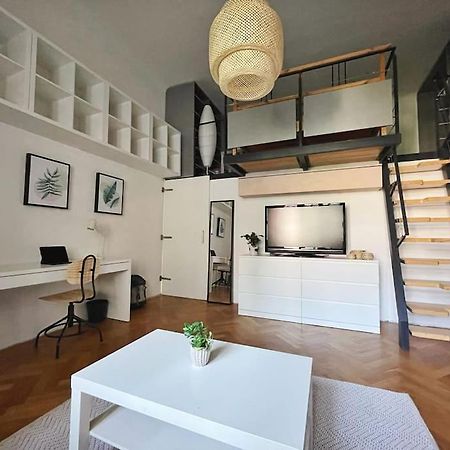 Stefanka Apartment Old Town Bratislava Exteriör bild