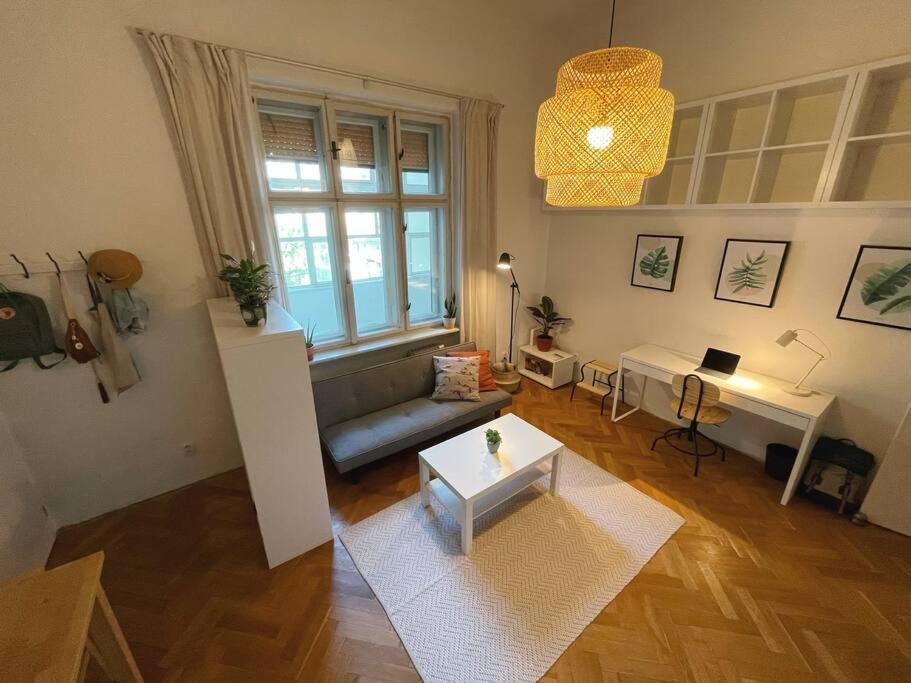 Stefanka Apartment Old Town Bratislava Exteriör bild